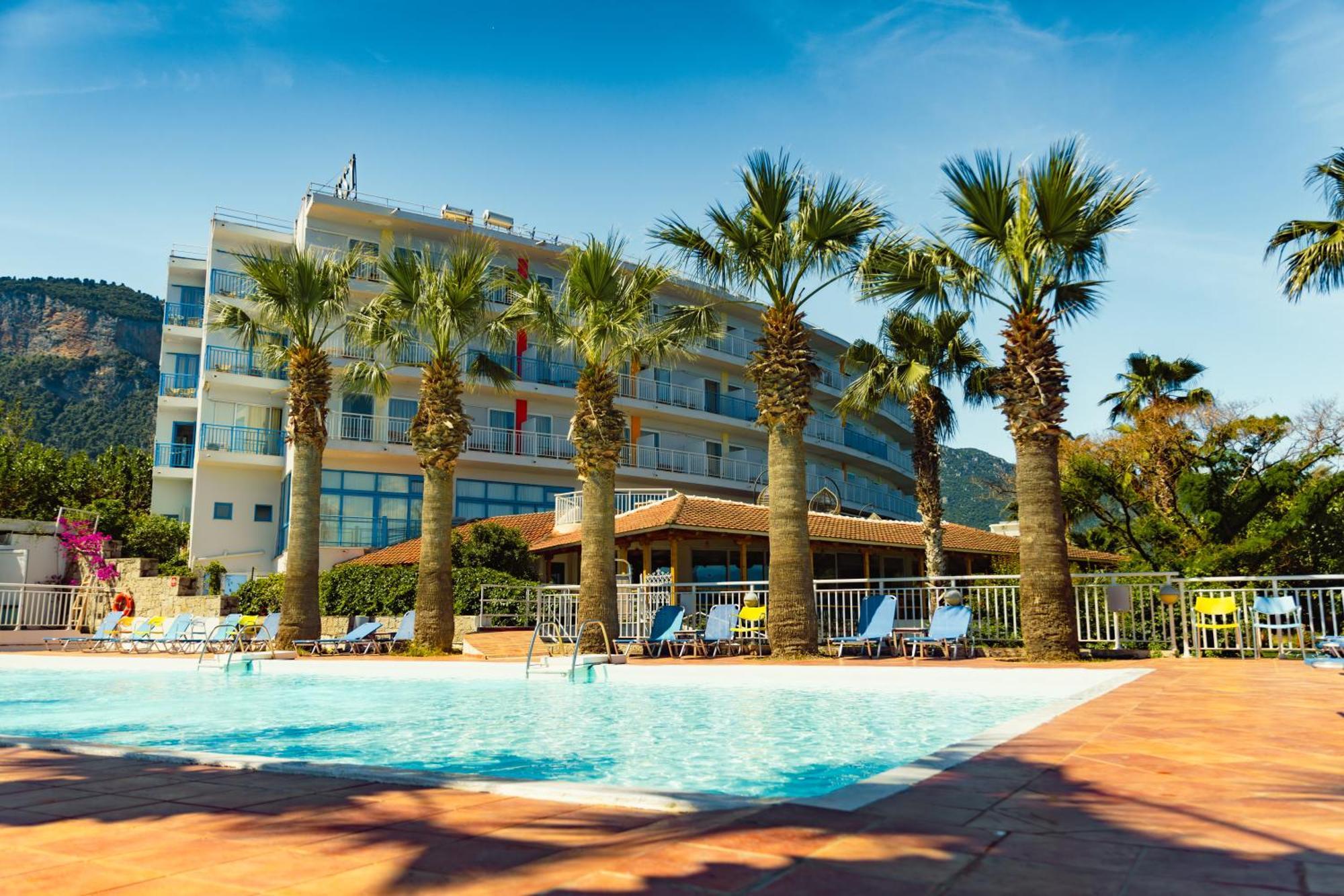 Hotel Sissy Камена-Вурла Экстерьер фото